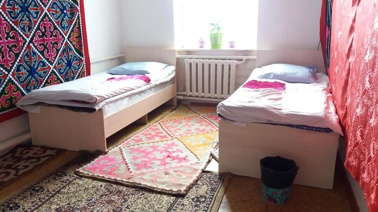 Happy Hostel In Kochkor Zewnętrze zdjęcie